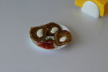 Белорусские драники со сметаной