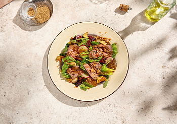 Салат с ростбифом