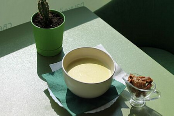 Сырный крем-суп с гренками