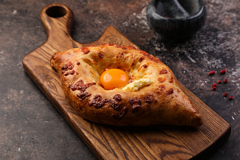 Хачапури по-аджарски