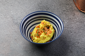 Пюре с сыром из копченого сулугуни