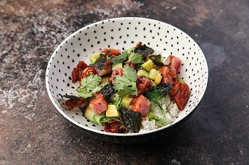 Поке из тунца